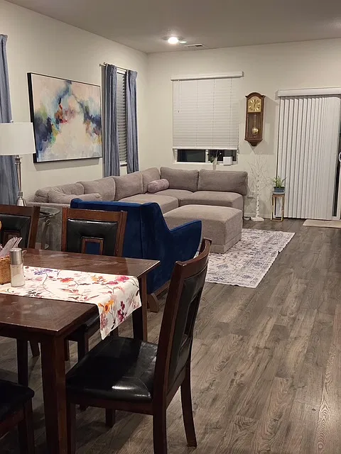 3 bed, 1434 sqft, $2,750 — Photo 4