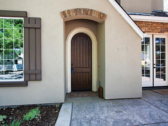 3rd image of 517 40th St
