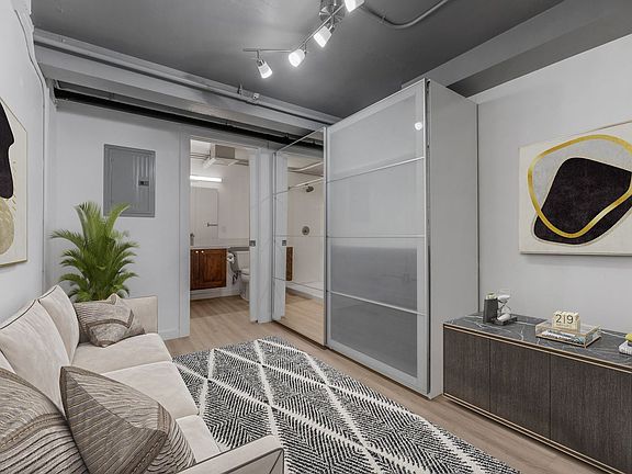 2nd image of 401 Harvard Ave E #165
