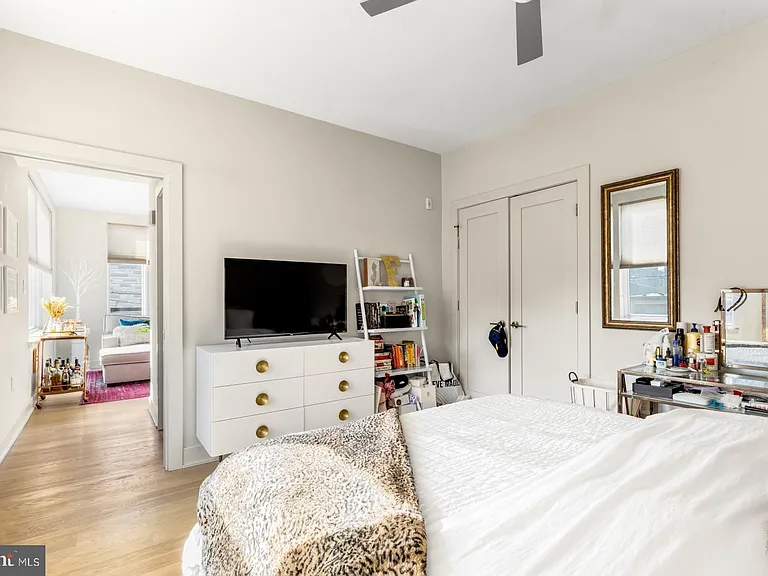 1646 S 12th St #201 — Photo 15