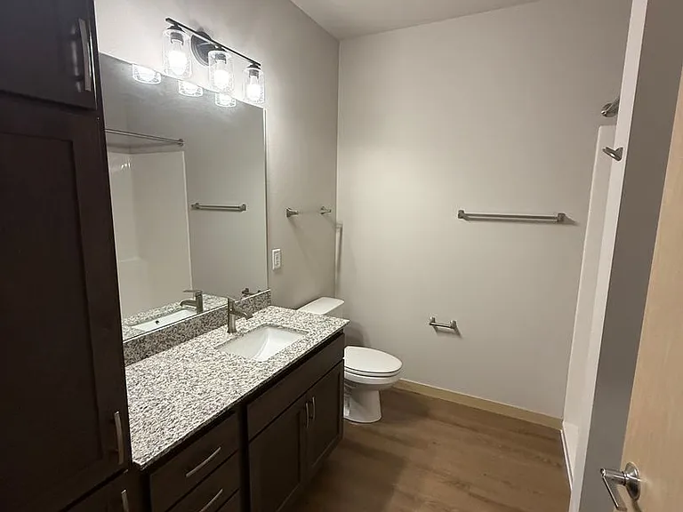 Mira Apartments — Photo 19