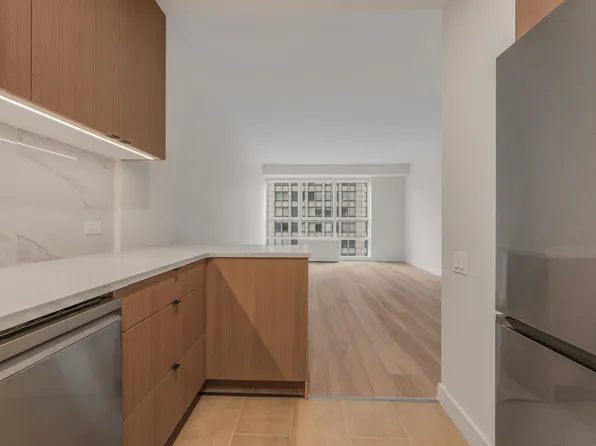 146 West 57th Street image 9 of 35