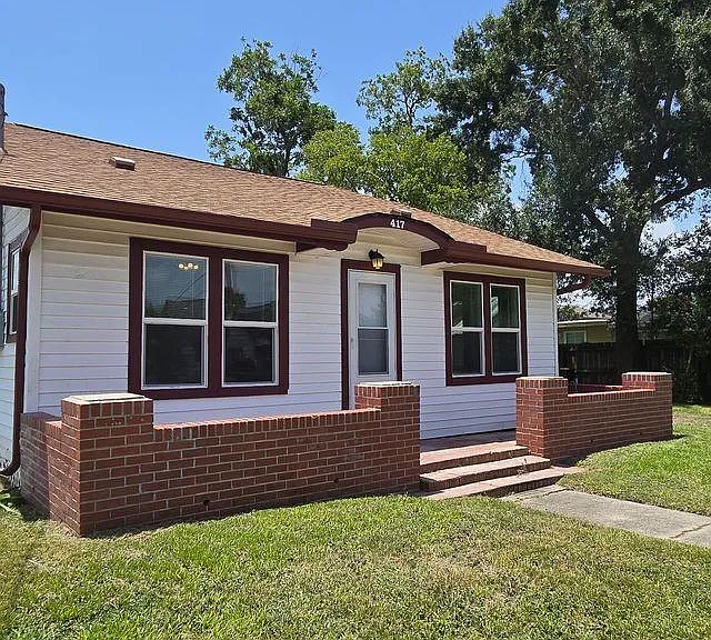 417 E Jack St — Photo 2