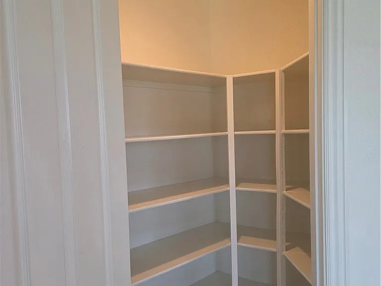17568 Cloverdale Way — Photo 16