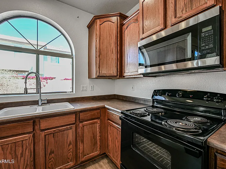 1808 E Dunbar Dr — Photo 10