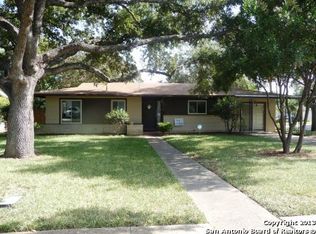 702 Byrnes Dr, San Antonio, TX 78209
