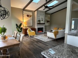 374 Wahoo Rd, Panama City Beach, FL 32408