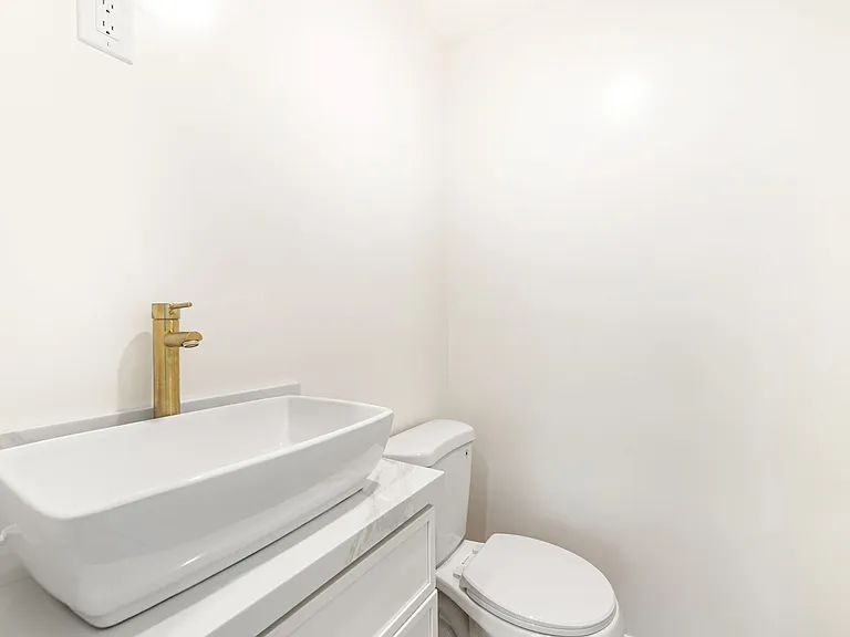 1512 S Durango Ave — Photo 9