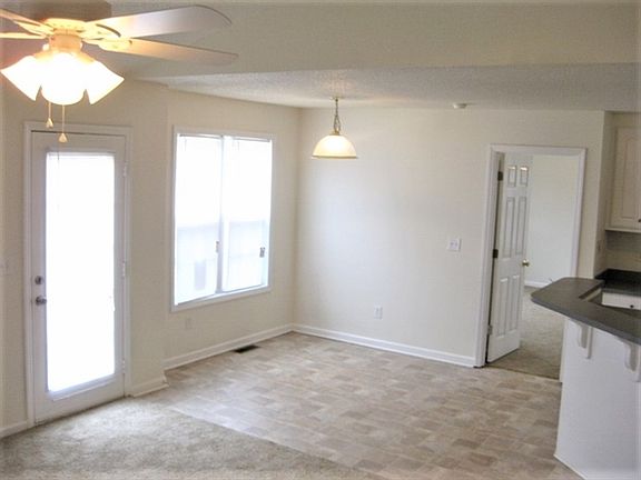 3rd image of 218 Clearwater Dr