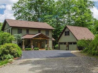 495 Ginseng Hollow Ln, Waynesville, NC 28786