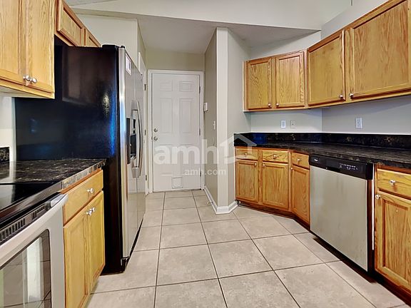 4th image of 4523 Deer Valley Dr