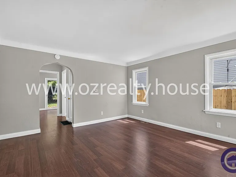 3434 Bellevue Rd — Photo 3