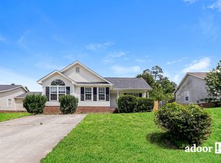 3744 Capps Hill Dr, Charlotte, NC 28216