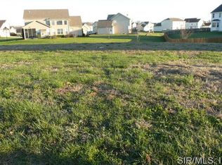 929 Stone Briar Dr, O Fallon, IL 62269