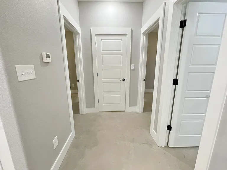 122 W Harrison St — Photo 11