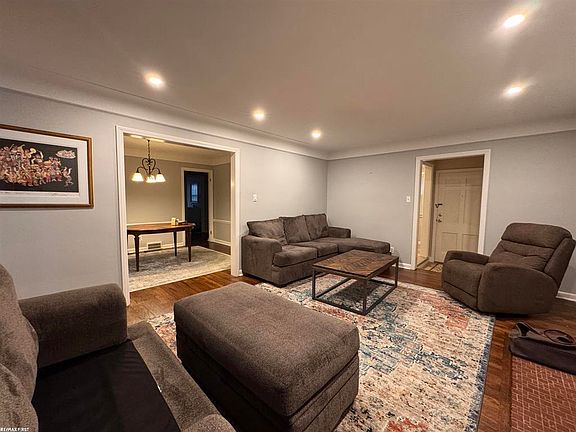 2nd image of 1787 Stanhope St