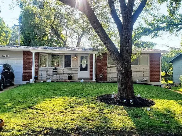 10306 Bon Oak Dr, Saint Louis, MO 63136