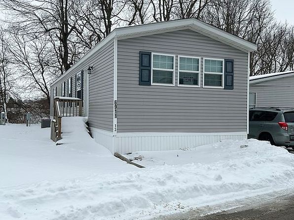 6911 Bittersweet Ln