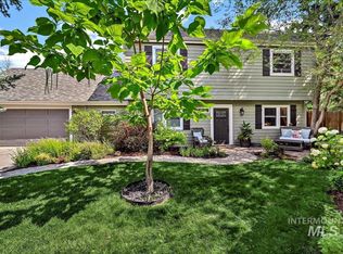 846 N Dogwood Pl, Eagle, ID 83616