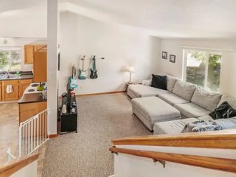 3758 Jill St — Photo 4