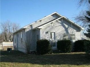 204 N Hunt St, Cameron, MO 64429