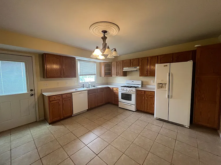 75 Gilliam Ct — Photo 5