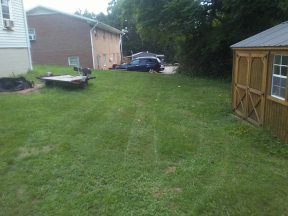 4th image of 40 Mason Ct