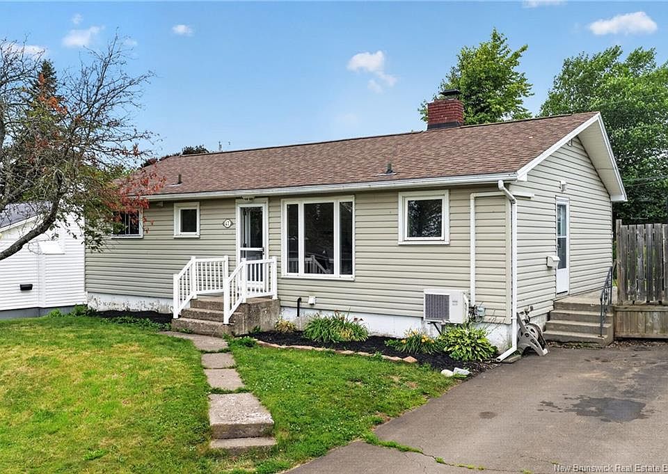 1st image of 47 Willowbend Dr