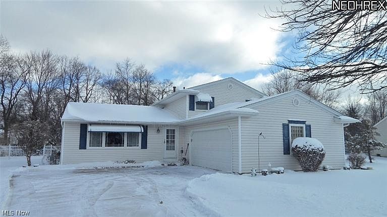 1st image of 18622 Stafford Dr