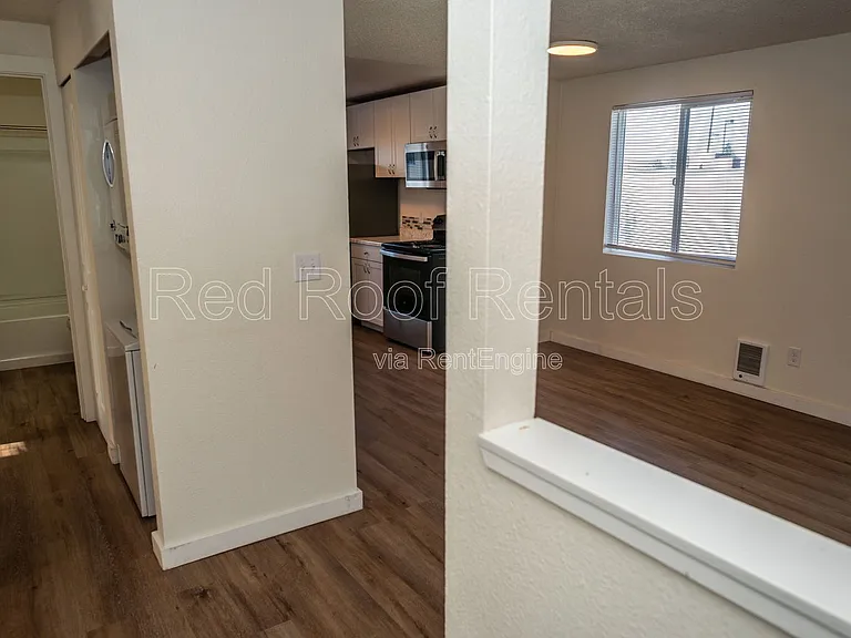 3411 92nd St S #17 — Photo 5