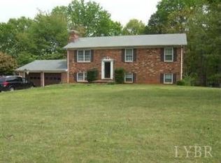 149 Arrowhead Dr, Madison Heights, VA 24572