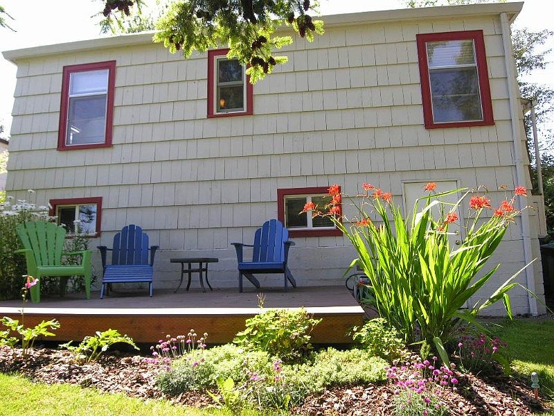 Trex deck in the large backyard ready for your bbq's.