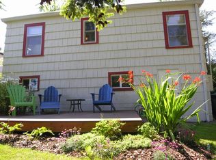 9014 9th Ave NW, Seattle, WA 98117