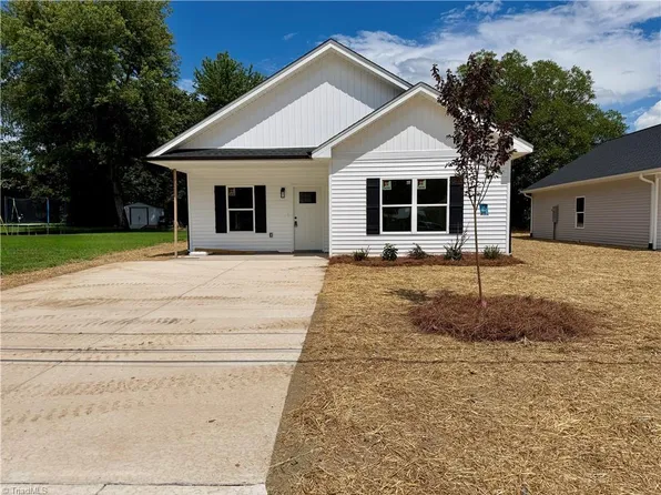 408 Dobson St, Kernersville, NC 27284