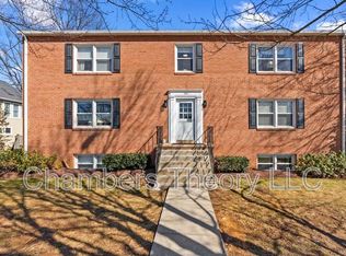 130 S 29th St APT 5, Purcellville, VA 20132