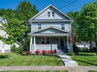 604 Spring St, Grove City, PA 16127