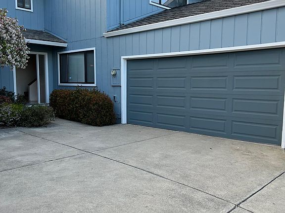 3rd image of 12093 Atrium Dr