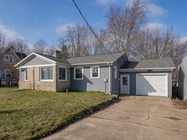 206 N Van Buren St, Bloomingdale, MI 49026