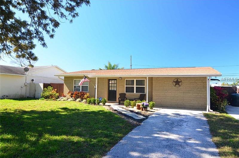 1st image of 174 Plumosa Dr