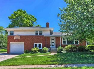 2442 Warwick Rd, York, PA 17408