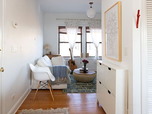 3rd image of 3333 W Schubert Ave #3