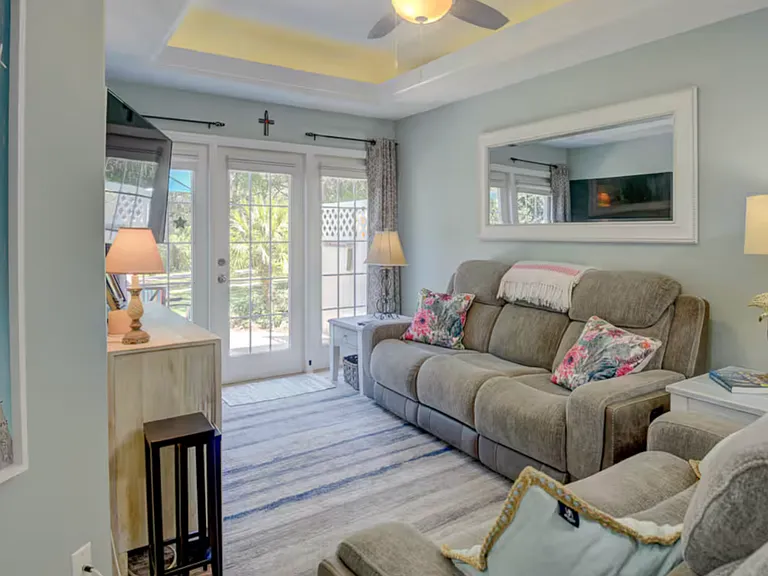 100 Palm Harbor Pkwy #16 — Photo 11