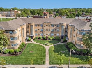5835-45 Lindenwood Avenue, Saint Louis, MO 63109
