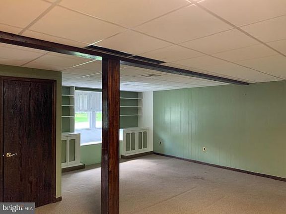 5th image of 810 N 8th Ave