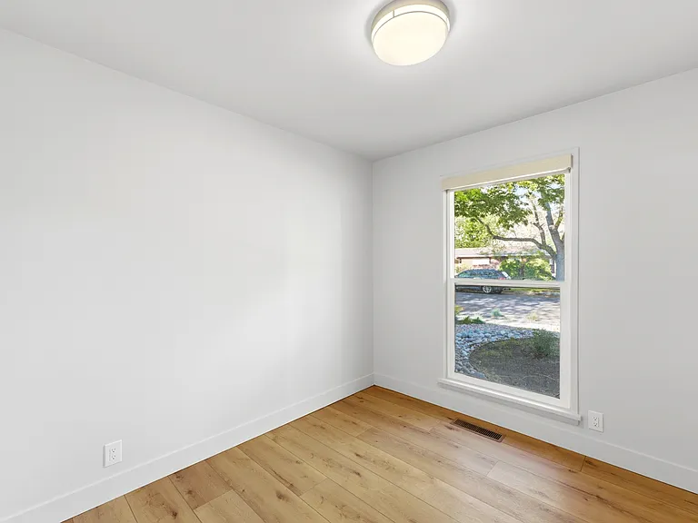 1153 N Buccaneer Dr — Photo 34