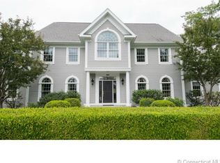 190 Little Fox Ln, Southbury, CT 06488