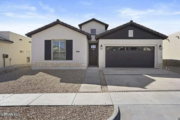 905 Cottage Pl — Photo 1