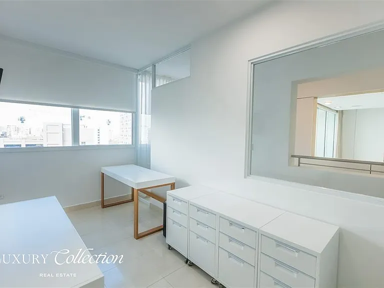 1315 Ashford #905 — Photo 17