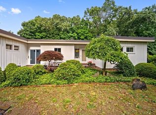 47 Allen Rd, Longmeadow, MA 01106