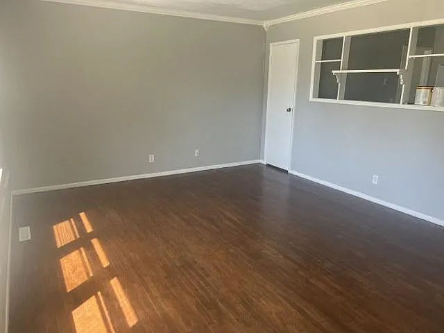7524 Edward Ave — Photo 2